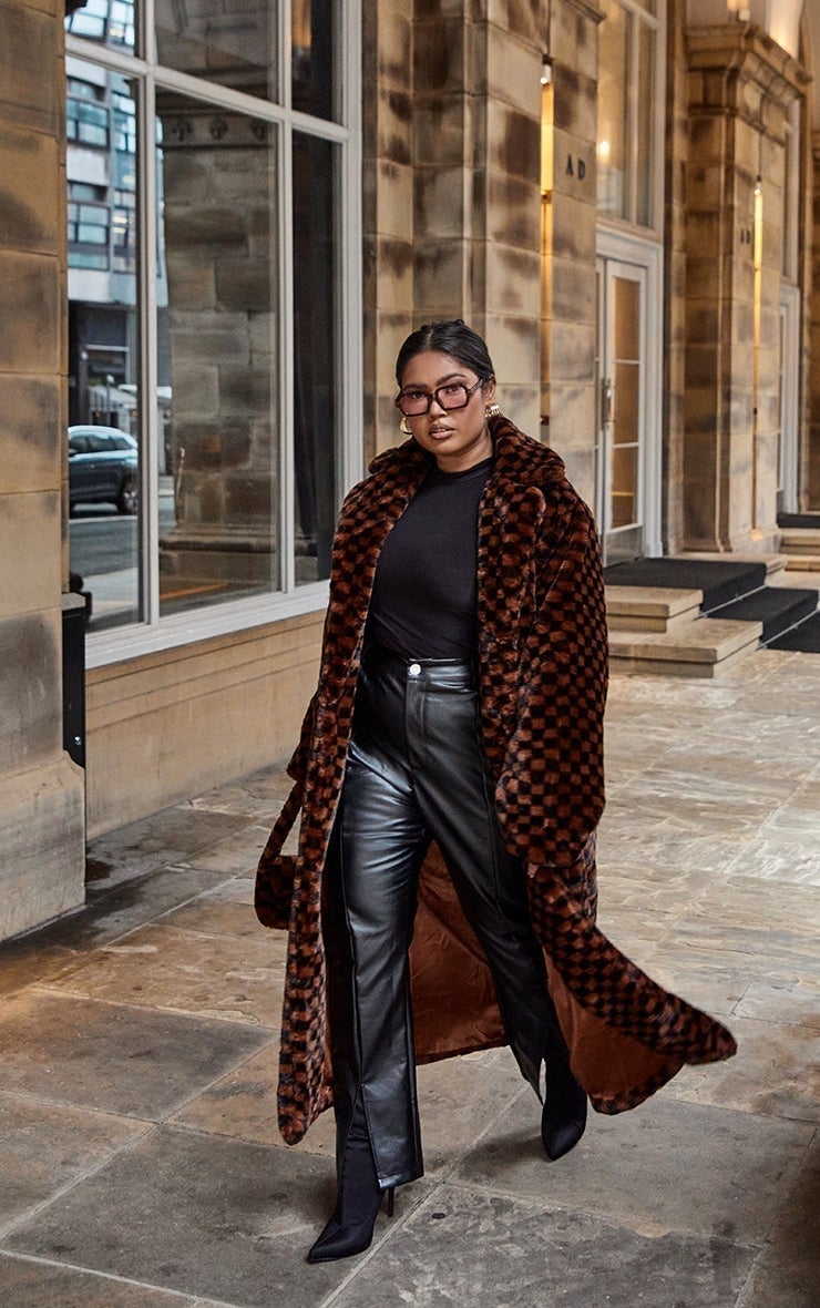 Floor-Length Faux Fur Coat Over Black Outfit, Long Floor-Length Faux Fur Coat Over Black Outfit, Long — Classy Mob Wife Outfits