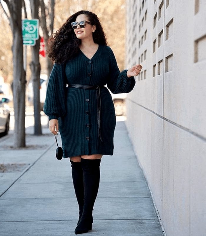 Fitted Dark Green Knit Midi Dress with Over-The-Knee Boots — Classy Mujer Outfits
