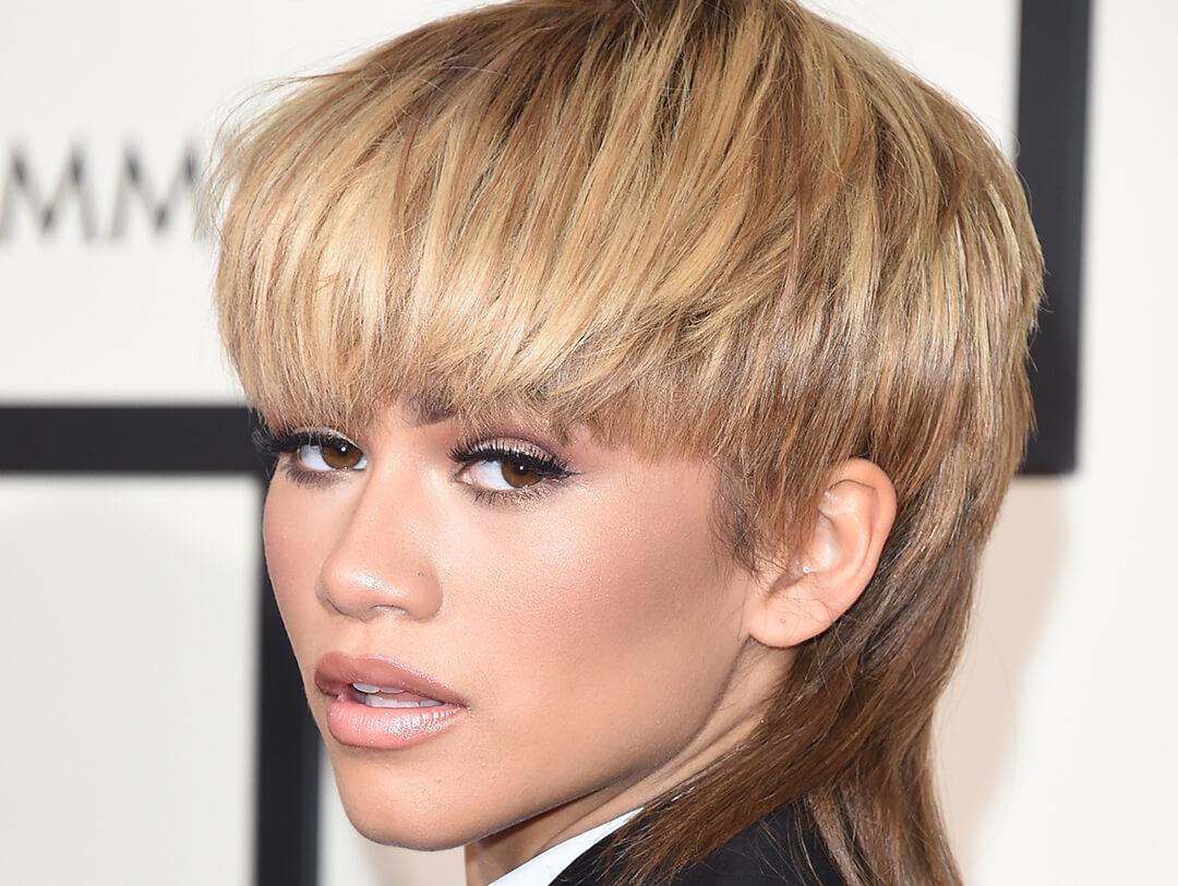 Modern Mullet With Choppy Layers and Side Part Modern Mullet With Choppy Layers and Side Part — Classy Mullet Hair
