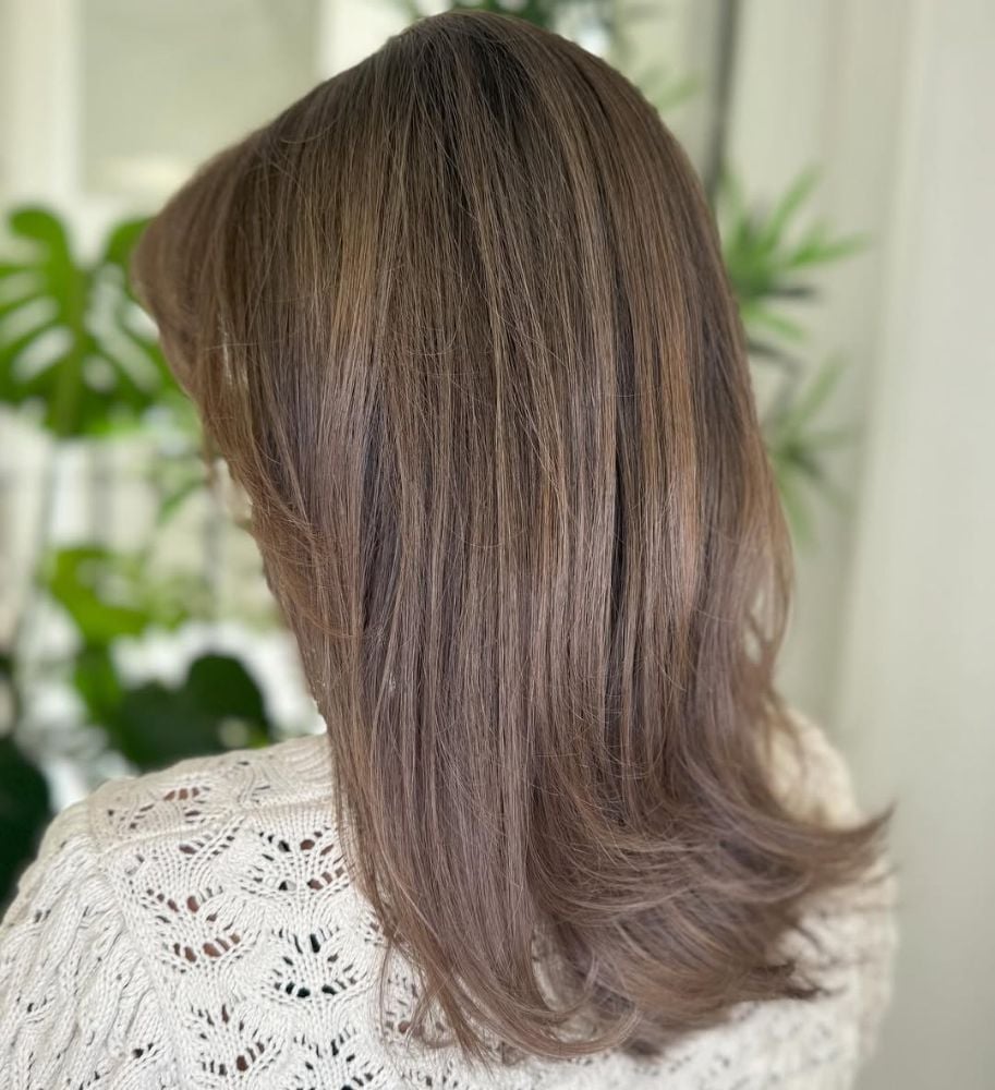 Collarbone Layers With Subtle Lighter Strands — Classy Mushroom Brown Hair