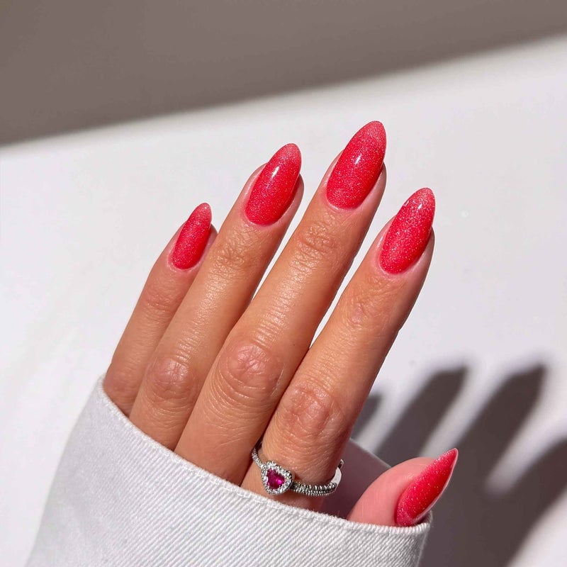 Bright Red Glitter Medium Oval Nails Bright Red Glitter Medium Oval Nails — Classy Nail Colors