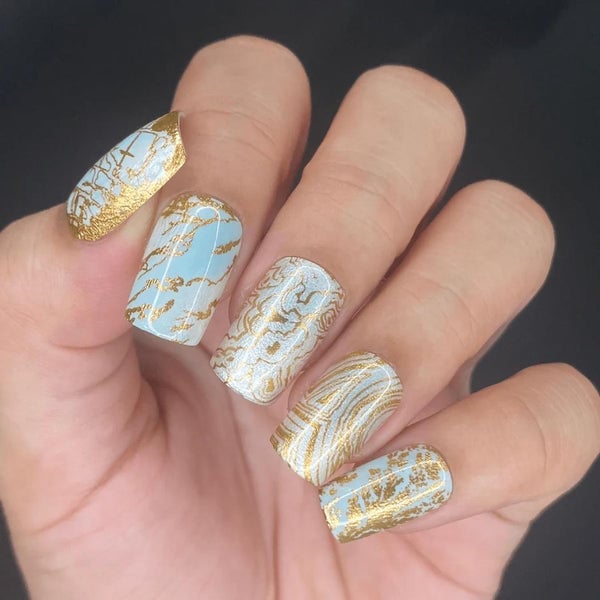 Light Blue White Marble Gold Veining Square Nails Light Blue White Marble Gold Veining Square Nails — Classy Nail Colors