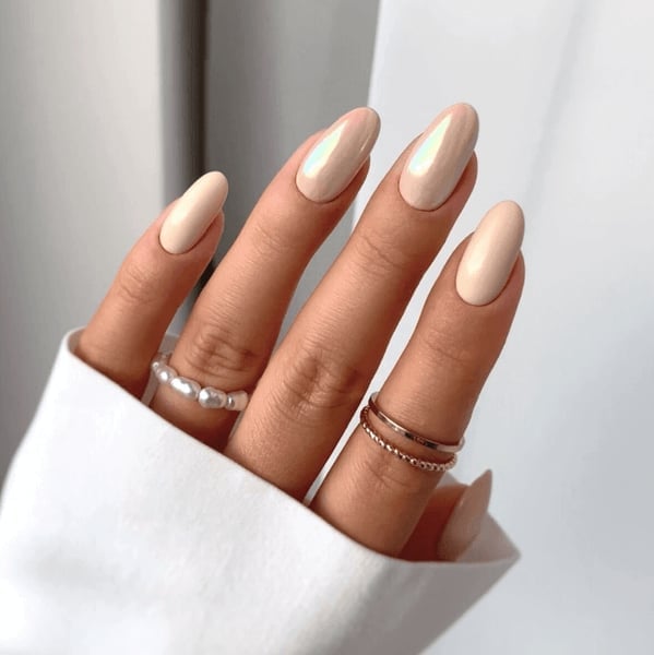 Medium Oval Pale Beige Chrome Nails — Classy Nail Shapes