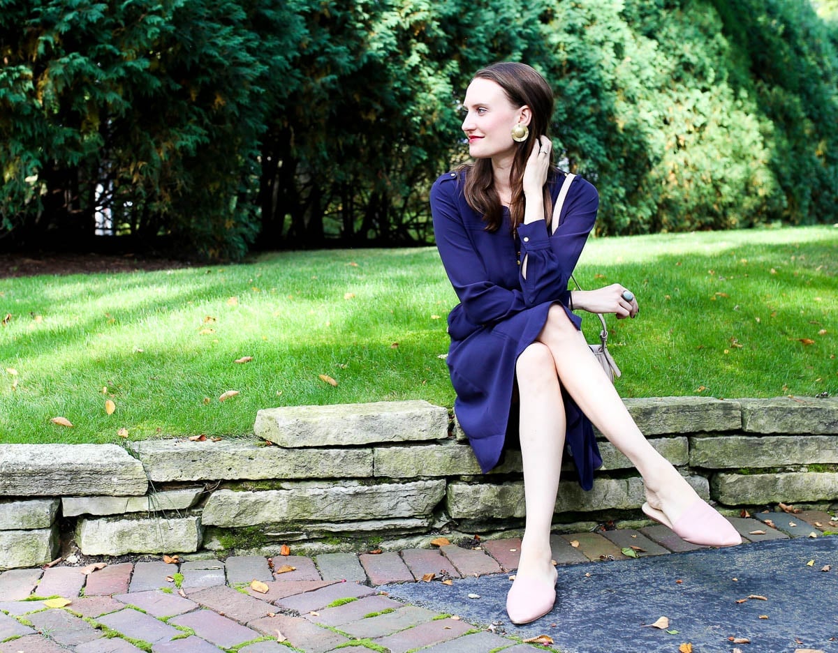 Navy Long Sleeve Straight Dress With Gold Earrings Navy Long Sleeve Straight Dress With Gold Earrings — Classy Navy Outfits