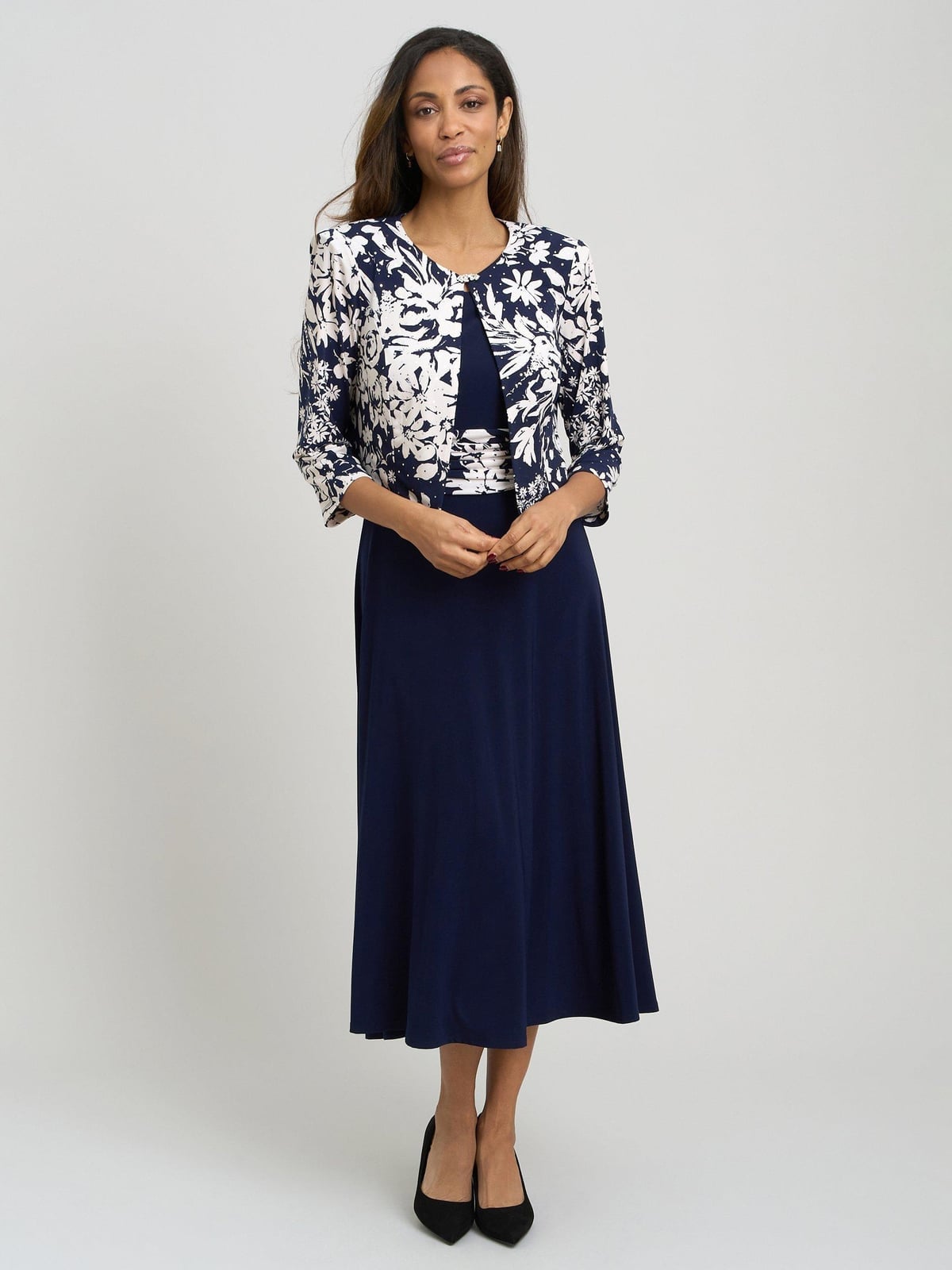 Navy Jersey Dress With Floral Print Jacket Navy Jersey Dress With Floral Print Jacket — Classy Navy Outfits