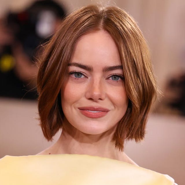 Reddish Brown Bob With Inward Curves Reddish Brown Bob With Inward Curves — Classy New Hairstyles