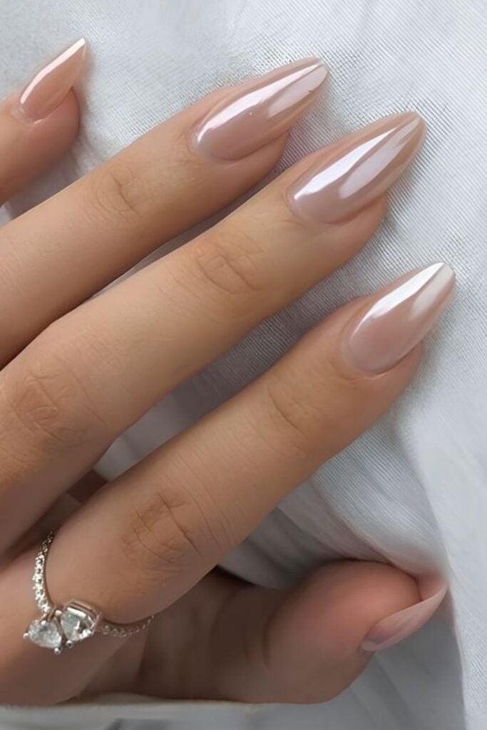 Shimmering Nude Chrome Medium Almond Nails Shimmering Nude Chrome Medium Almond Nails — Classy Nude Chrome Nails