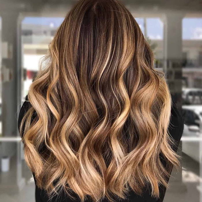 Long Layered Hair With Dark Brown To Blonde Seamless, Close-Up Take Long Layered Hair With Dark Brown To Blonde Seamless, Close-Up Take — Classy Ombré Hair
