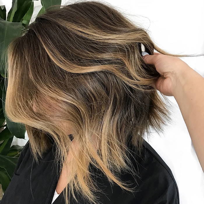 Textured Bob With Dark Brown To Blonde Balayage Ombré, Close-Up Take Textured Bob With Dark Brown To Blonde Balayage Ombré, Close-Up Take — Classy Ombré Hair
