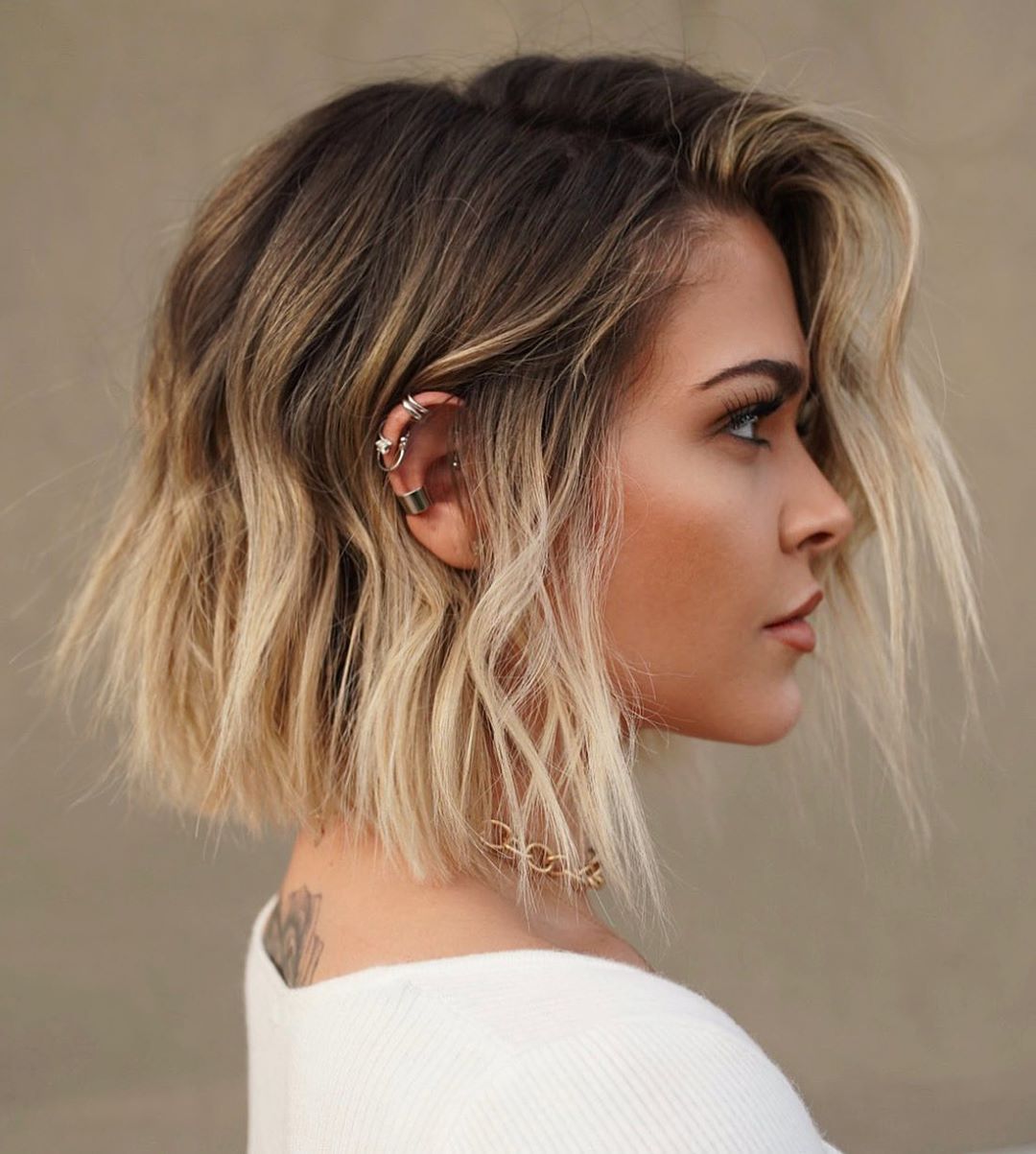Shoulder-Length Bob With Dark Brown To Blonde Ombré Shoulder-Length Bob With Dark Brown To Blonde Ombré — Classy Ombré Hair