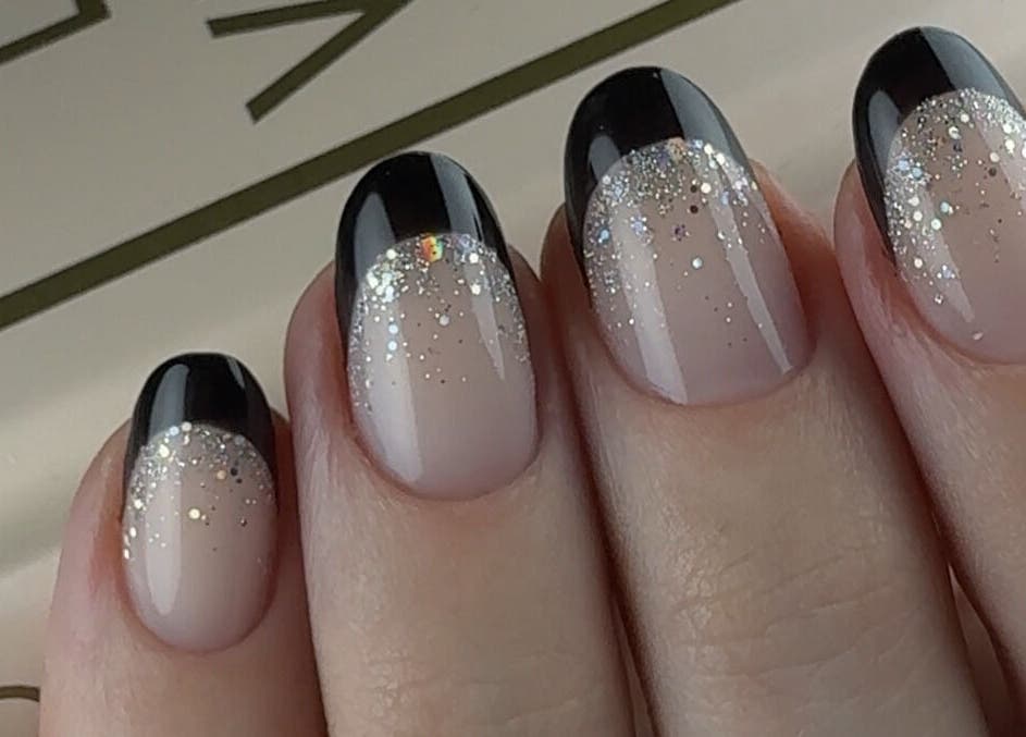 Nude Base Black Tip Glitter Accent Oval Nails Nude Base Black Tip Glitter Accent Oval Nails — Classy Ombré Nails