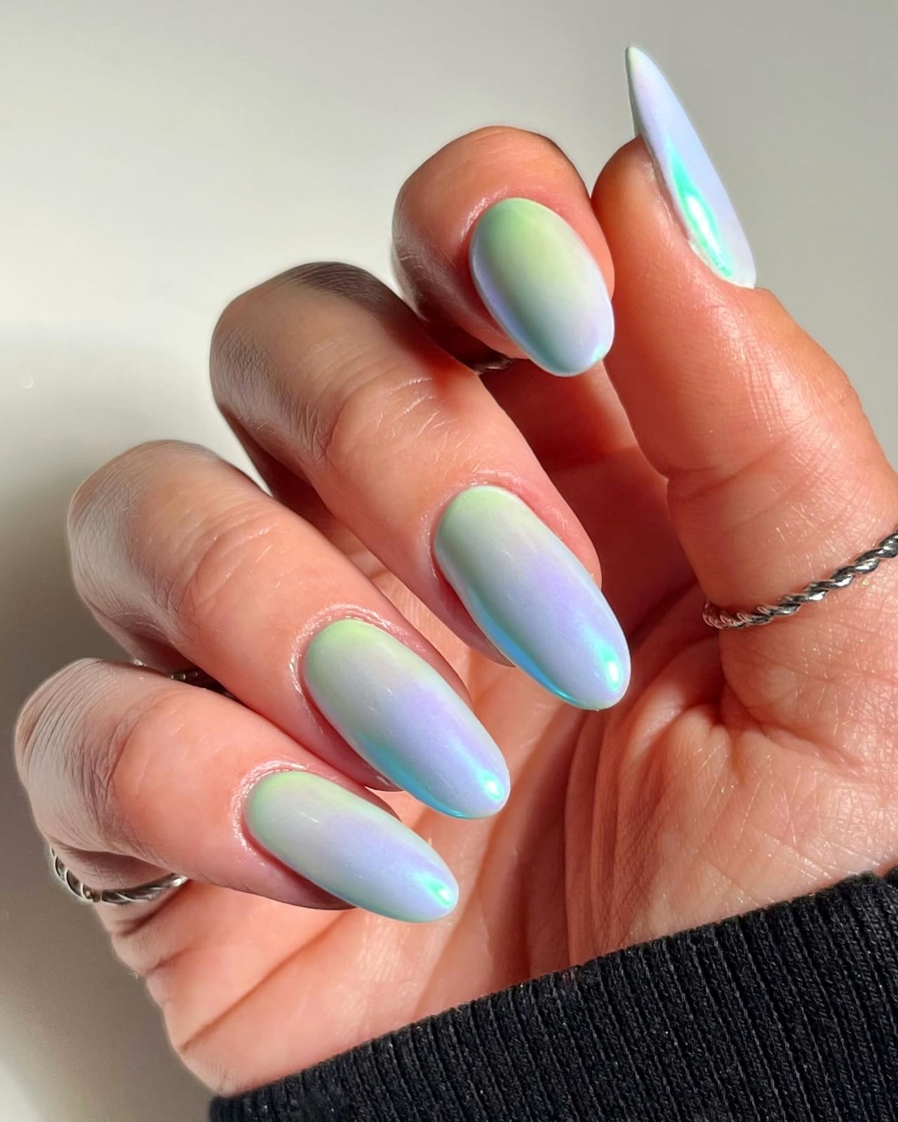 Green Blue Lavender Iridescent Shimmer Oval Nails Green Blue Lavender Iridescent Shimmer Oval Nails — Classy Ombré Nails