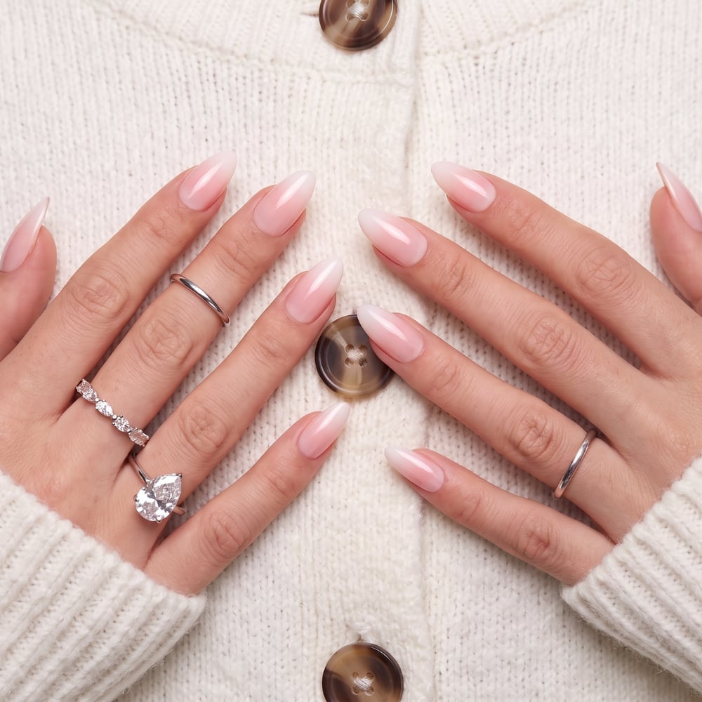 Subtle Pink to Clear Glossy Oval Nails Subtle Pink to Clear Glossy Oval Nails — Classy Ombré Nails