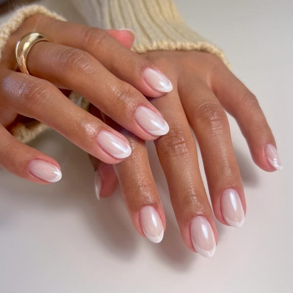 Short Oval French Ombré Nails Short Oval French Ombré Nails — Classy Ombré Nails