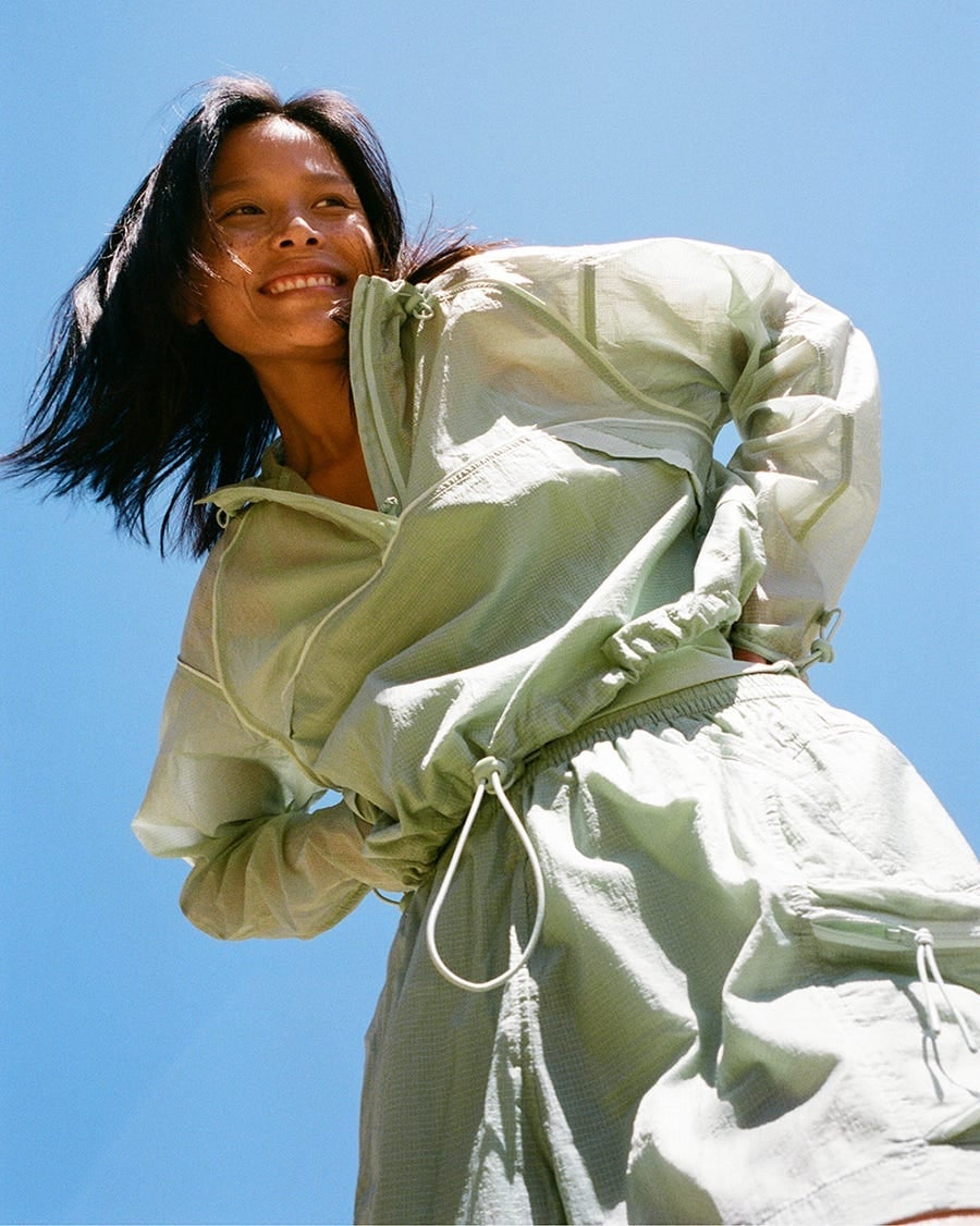 Pale Green Zip-Up Jacket and Drawstring Shorts for Activity Pale Green Zip-Up Jacket and Drawstring Shorts for Activity — Classy Outdoor Outfit