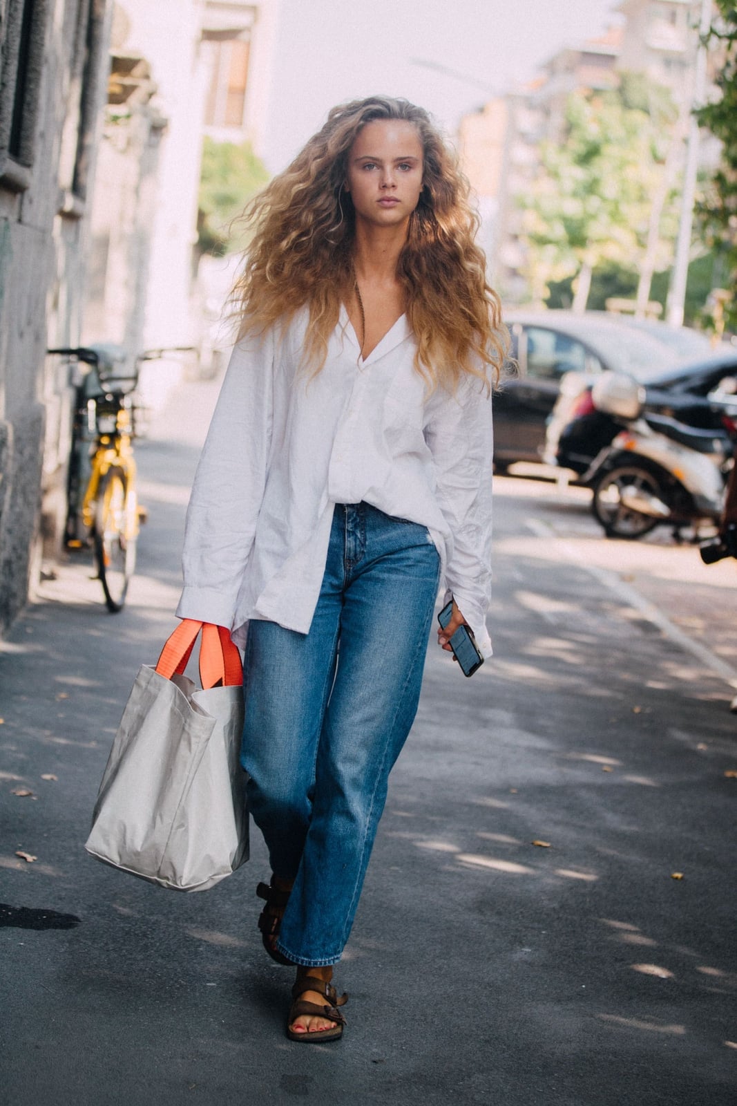 White Linen Shirt with Jeans and Leather Sandals White Linen Shirt with Jeans and Leather Sandals — Classy Outfits with Birkenstocks
