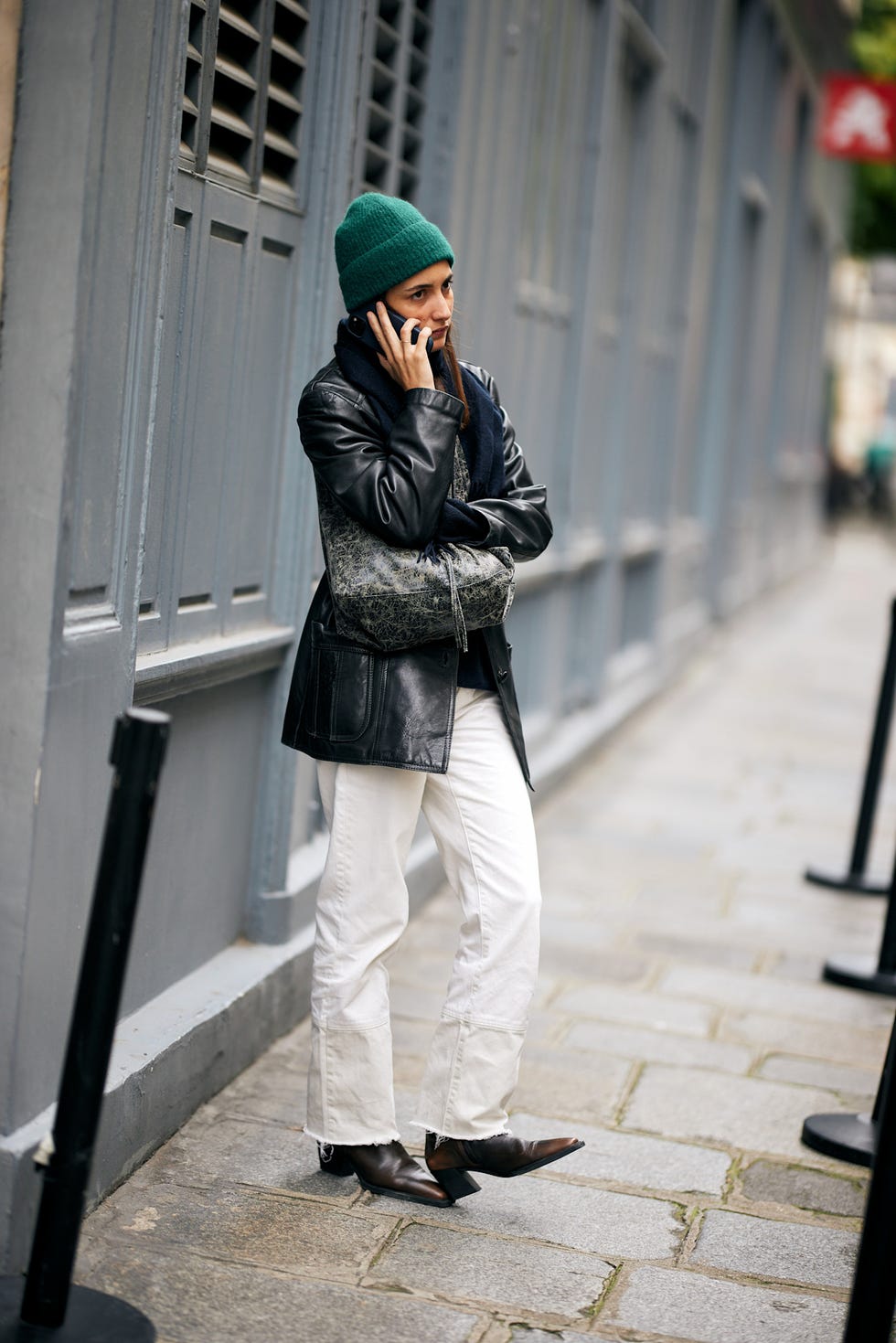 White Trousers and Black Jacket with Brown Cowboy Boots White Trousers and Black Jacket with Brown Cowboy Boots — Classy Outfits with Cowboy Boots