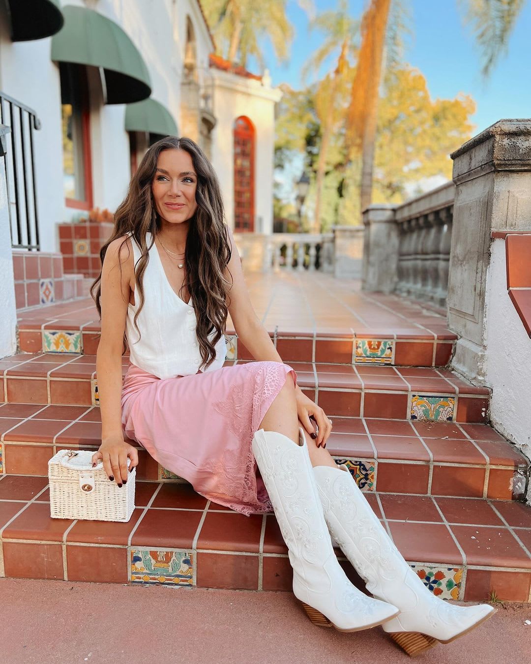 Halter Top and Lace Skirt with White Cowboy Boots Halter Top and Lace Skirt with White Cowboy Boots — Classy Outfits with Cowboy Boots