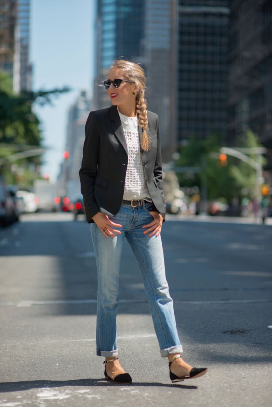Black Pointed Flats with Ankle Straps and Jeans Black Pointed Flats with Ankle Straps and Jeans — Classy Outfits with Flats
