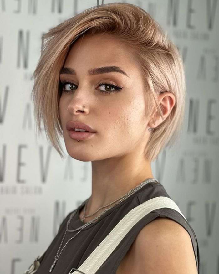 Ash Blonde Asymmetrical Pixie Bob Ash Blonde Asymmetrical Pixie Bob — Classy Oval Face Haircuts