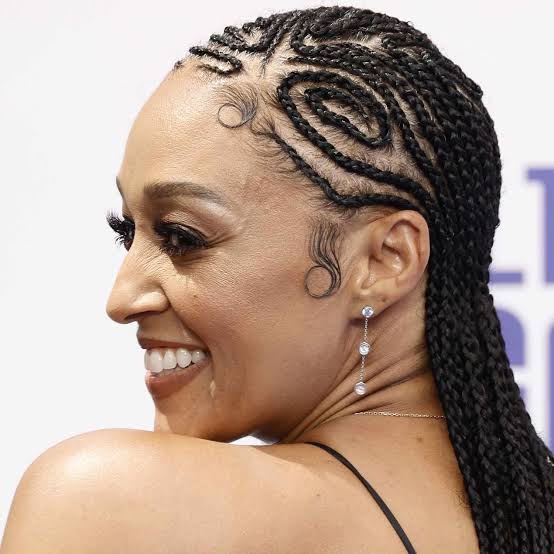 Cornrows Transitioning to Shoulder-Length Braids Cornrows Transitioning to Shoulder-Length Braids — Classy Parts Braids