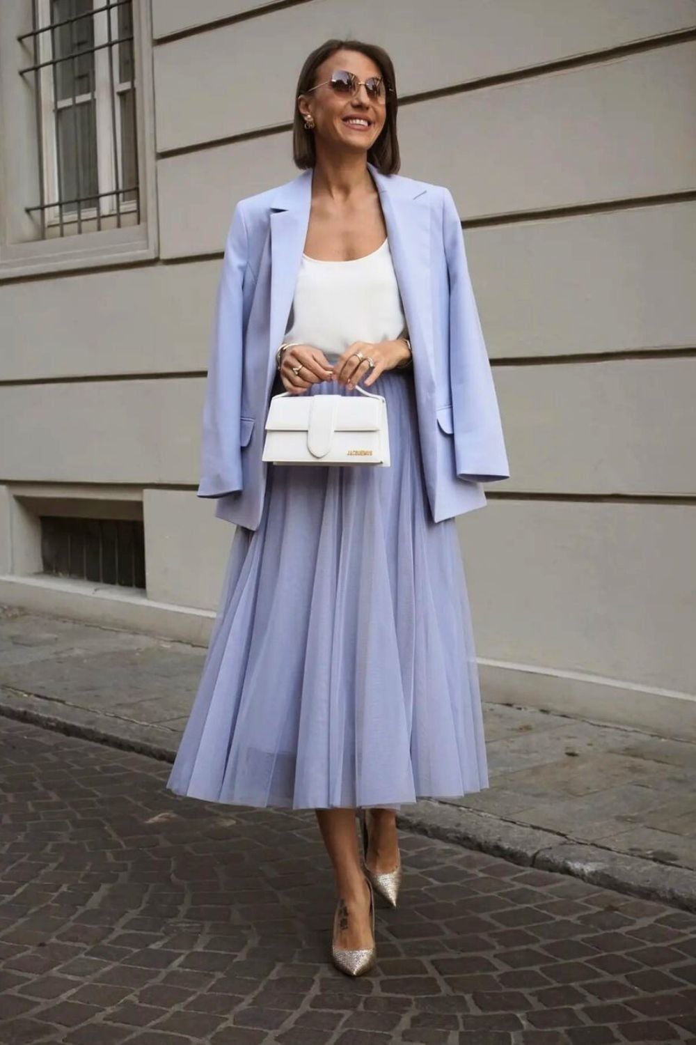 10 Elegant Outfit Ideas for Women Over 40