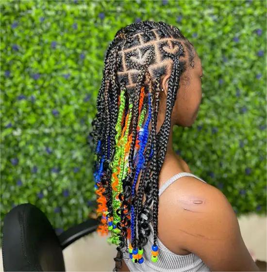 Shoulder Box Braids With Colorful Beads and Curls Shoulder Box Braids With Colorful Beads and Curls — Classy Peekaboo Braids