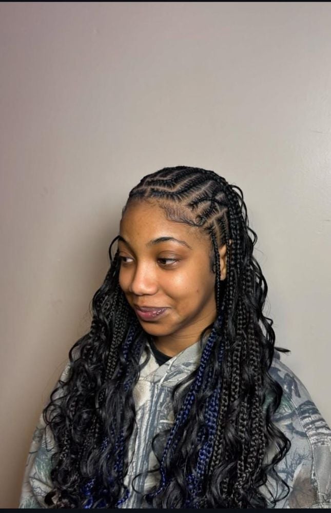 Box Braids With Blue Peekaboo Strands and Curls Box Braids With Blue Peekaboo Strands and Curls — Classy Peekaboo Braids