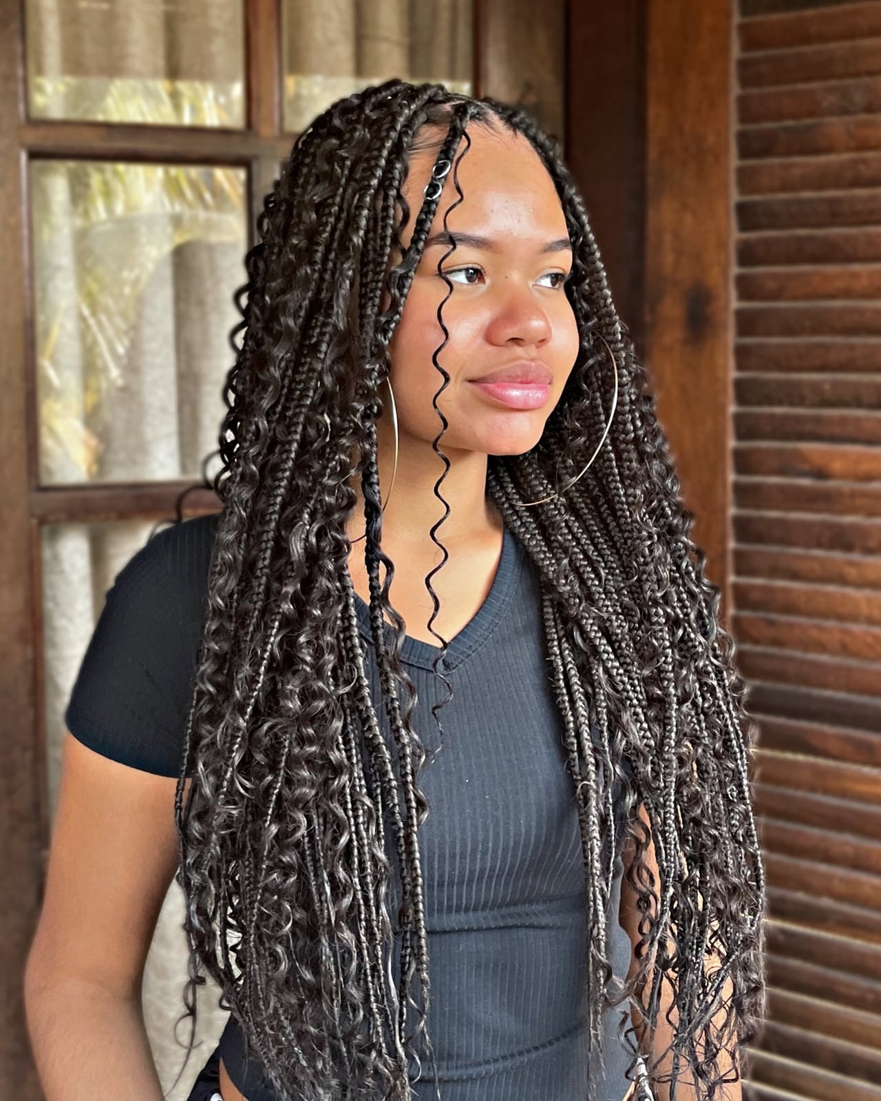 Dark Brown Box Braids With Light Brown Curls Dark Brown Box Braids With Light Brown Curls — Classy Peekaboo Braids