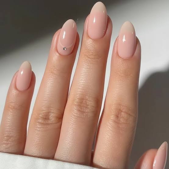 Shimmer Pink Cat Eye Long Almond Nails With Rhinestone — Classy Pink Almond Nails