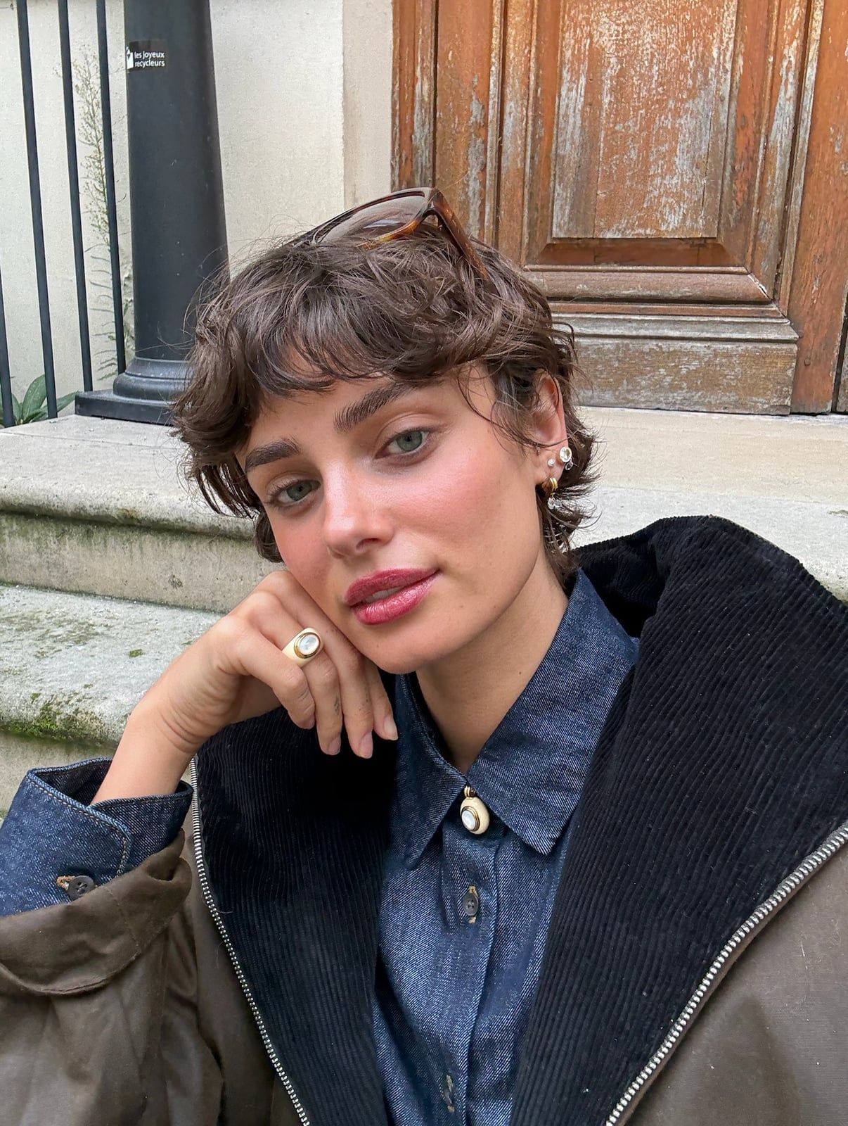 Medium Brown Piecey Pixie With Textured Bangs Medium Brown Piecey Pixie With Textured Bangs — Classy Pixie Haircuts