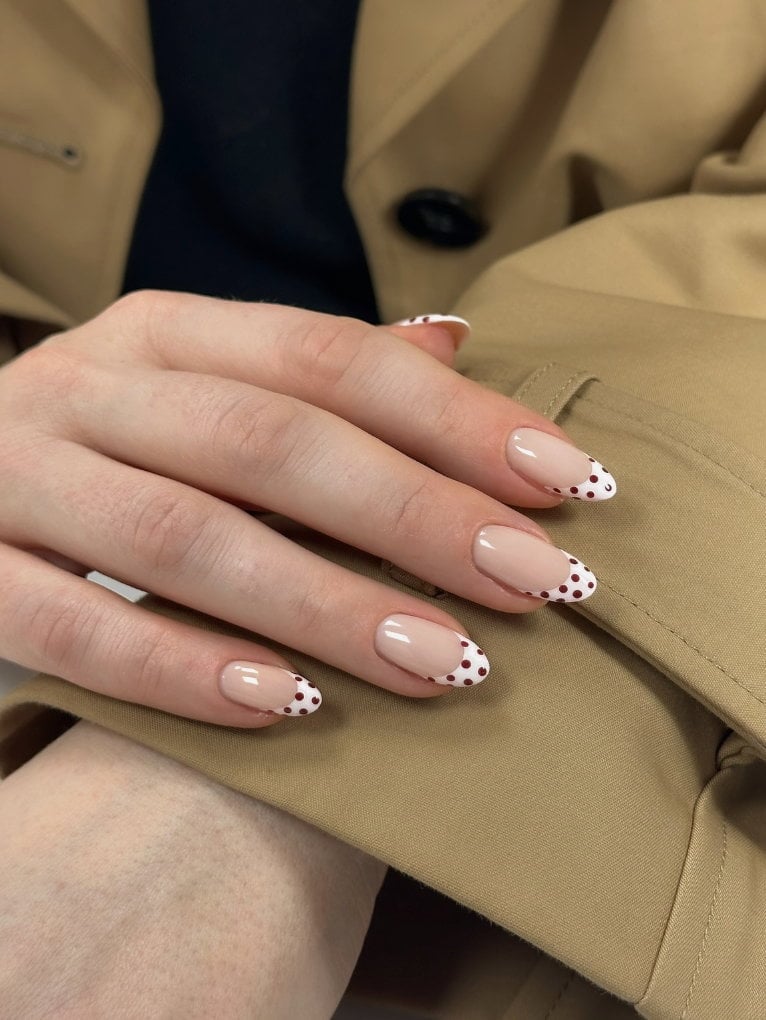 Medium Oval Nude Red Dot French Medium Oval Nude Red Dot French — Classy Polka Dot Nails French