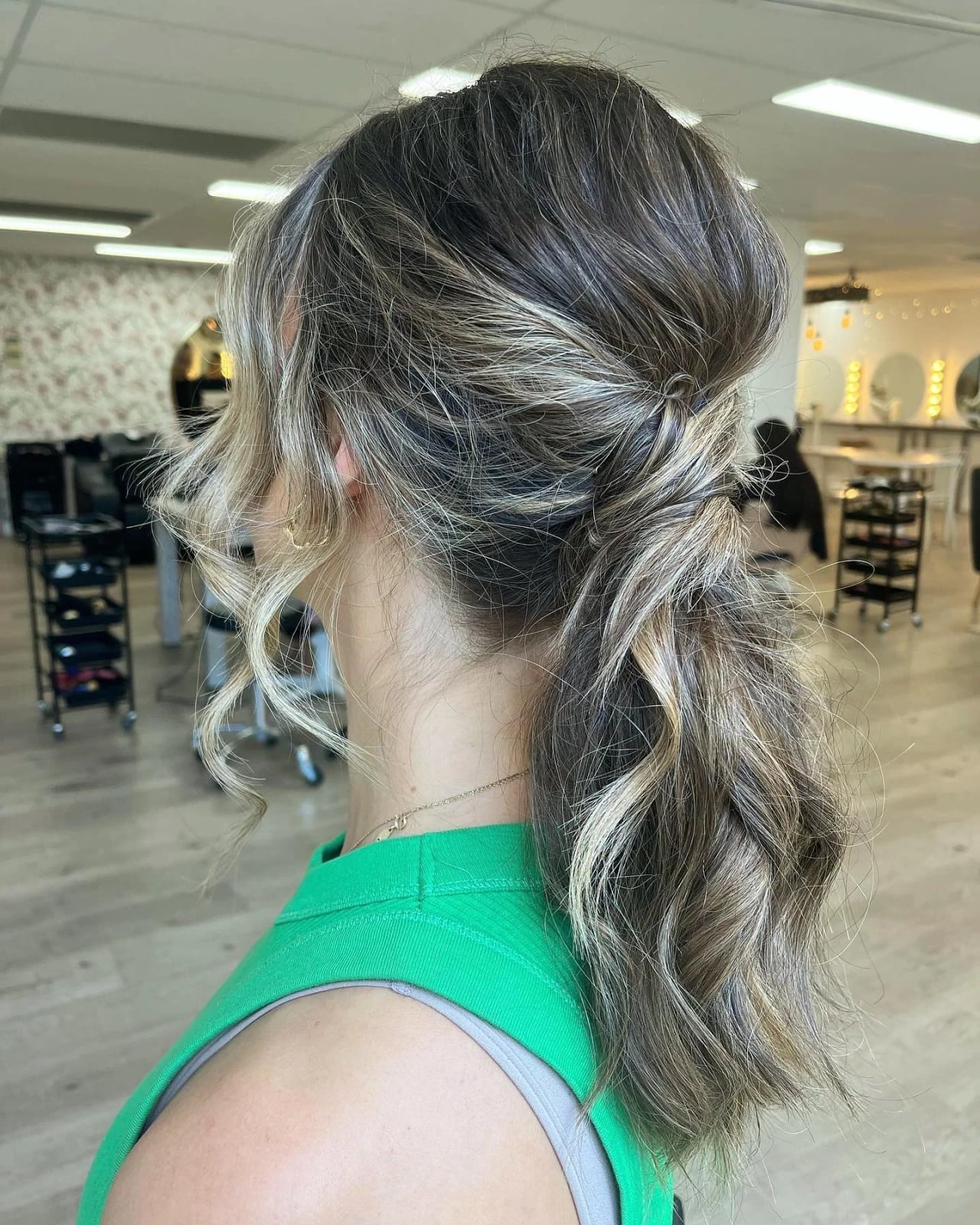Mid-Back Dark Brown Ponytail With Curtain Bangs, Close-Up Take — Classy Ponytail with Bangs