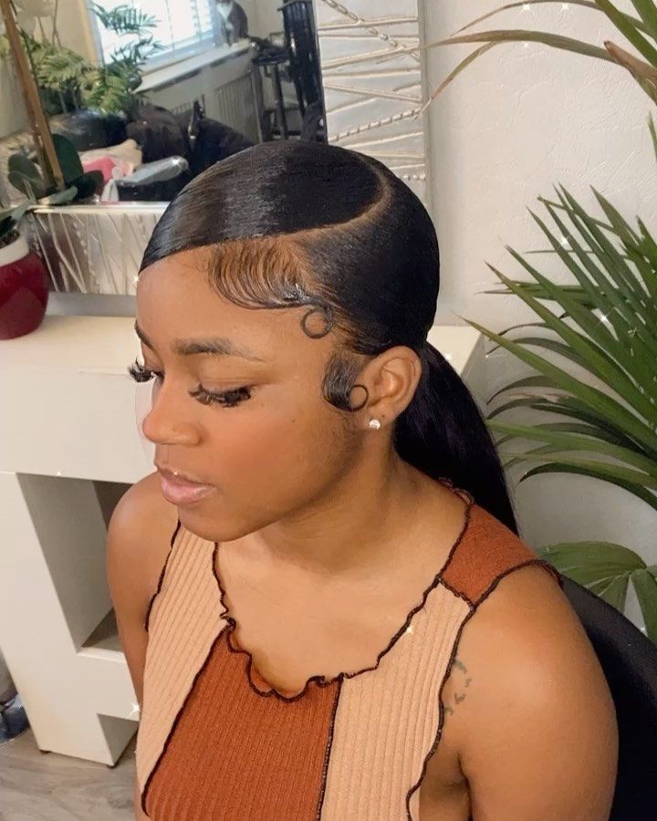 Sleek Mid-Back Ponytail Deep Side Part Sleek Mid-Back Ponytail Deep Side Part — Classy Ponytail with Swoop