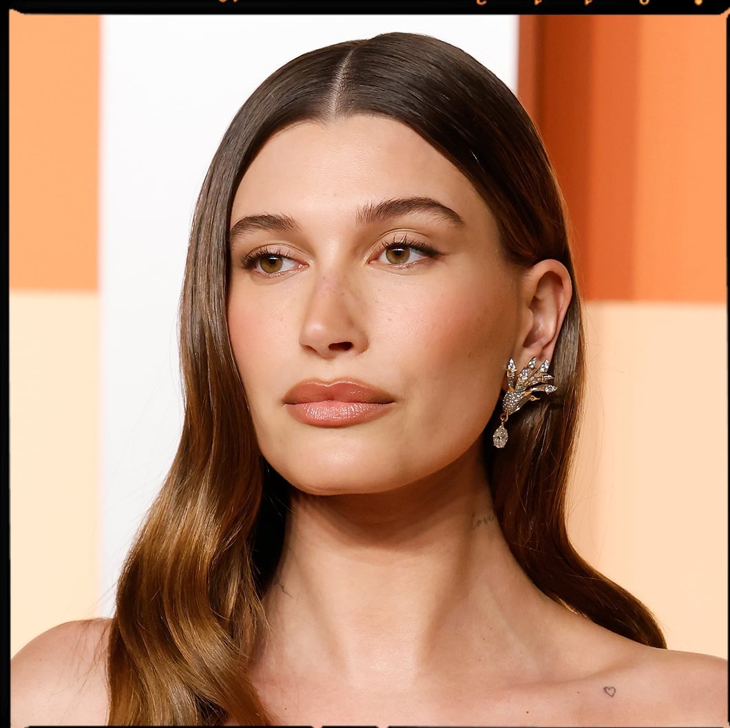 Mid-Back Waves With Subtle Highlights — Classy Professional Hairstyles