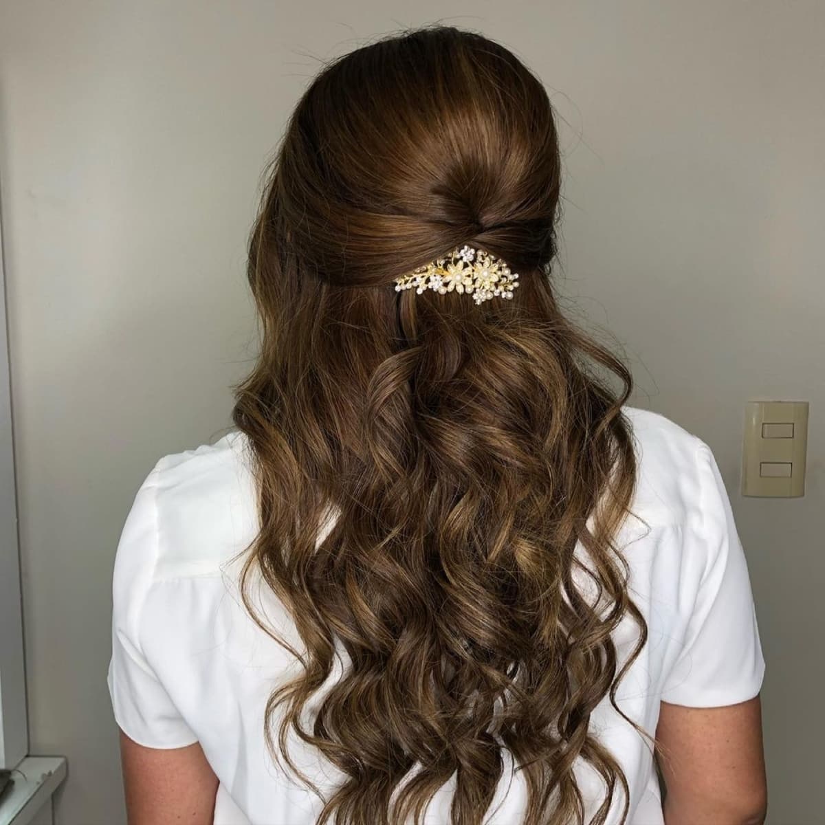 Brown Half Updo With Blonde Highlights — Classy Professional Hairstyles