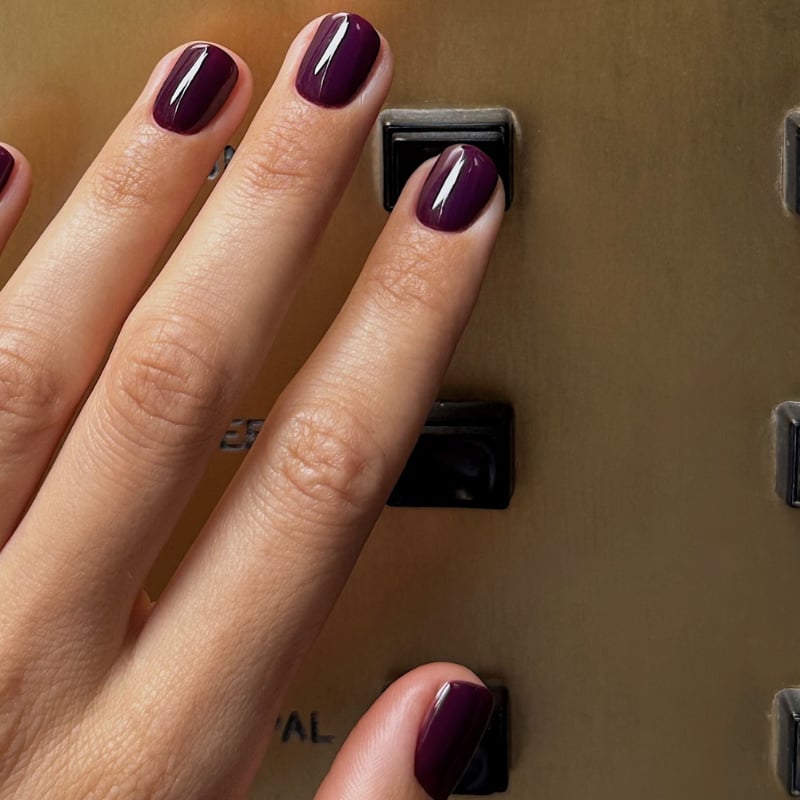 Medium Almond Deep Raspberry Glossy Nails Medium Almond Deep Raspberry Glossy Nails — Classy Raspberry Nails
