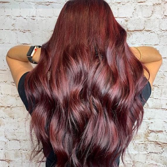 Rich Auburn Mid-Back Layers With Subtle Red Undertones and Loose Waves — Classy Red Hair Colors