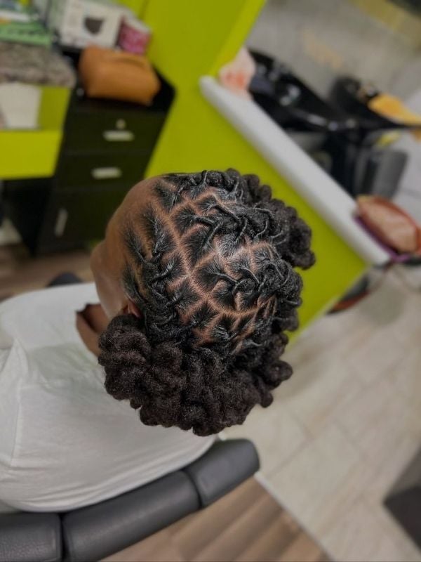 Collarbone Retwisted Locs With Soft Waves Collarbone Retwisted Locs With Soft Waves — Classy Retwist Locs