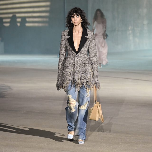 Ripped Jeans Will Replace Your Classic Denim This Summer: Here's The Smart Way To Style Them