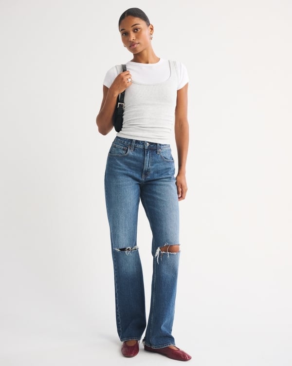 Ribbed Tank and Pointed Flats with Ripped Knee Jeans — Classy Ripped Jeans Outfits
