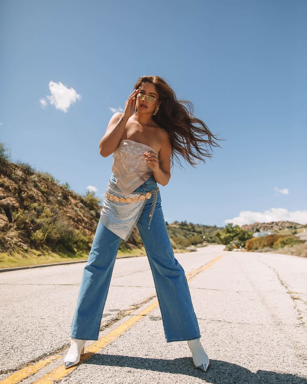 Beige Bandana Top with Wide-Leg Jeans and Sequin Belt — Classy Rock Concert Outfits