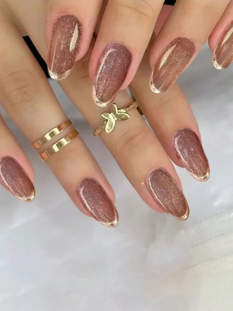 Almond With Rose Gold Glitter And Gold Line Tip Almond With Rose Gold Glitter And Gold Line Tip — Classy Rose Gold Nails