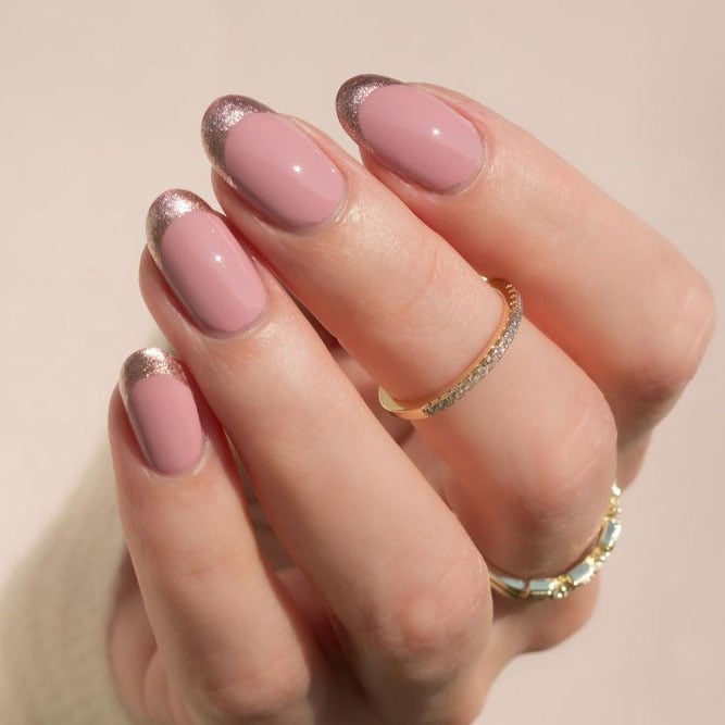 Soft Pink With Metallic Rose Gold French Tips, овальные Soft Pink With Metallic Rose Gold French Tips, овальные — Classy Rose Gold Nails