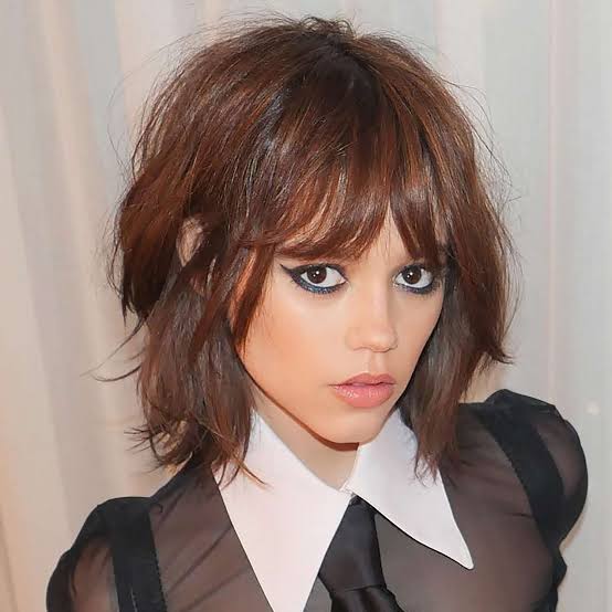 Chin Length Shag With Choppy Bangs, Wavy — Classy Shag Hair