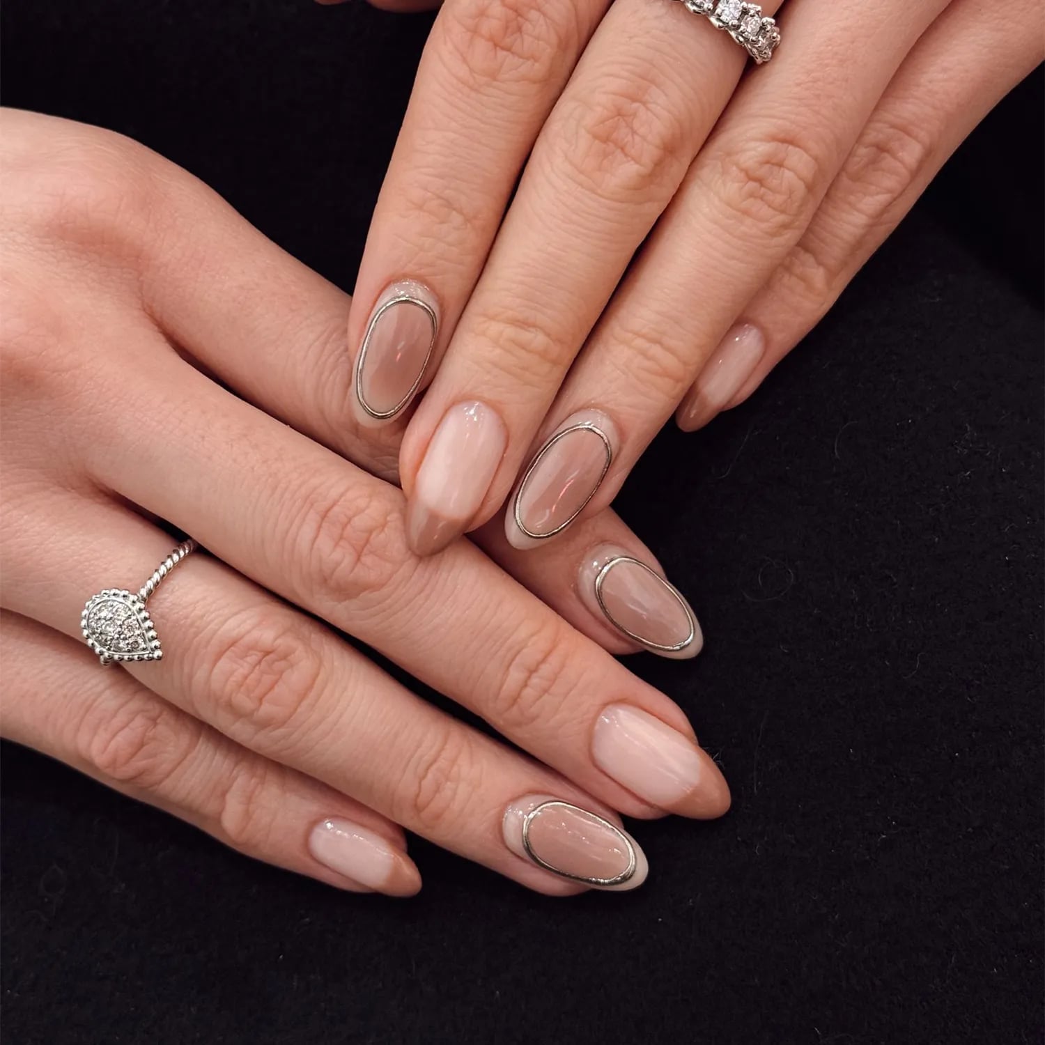 Short Oval Nude Pink Brown Gradient Silver Outline Nails Short Oval Nude Pink Brown Gradient Silver Outline Nails — Classy Sheer Nails