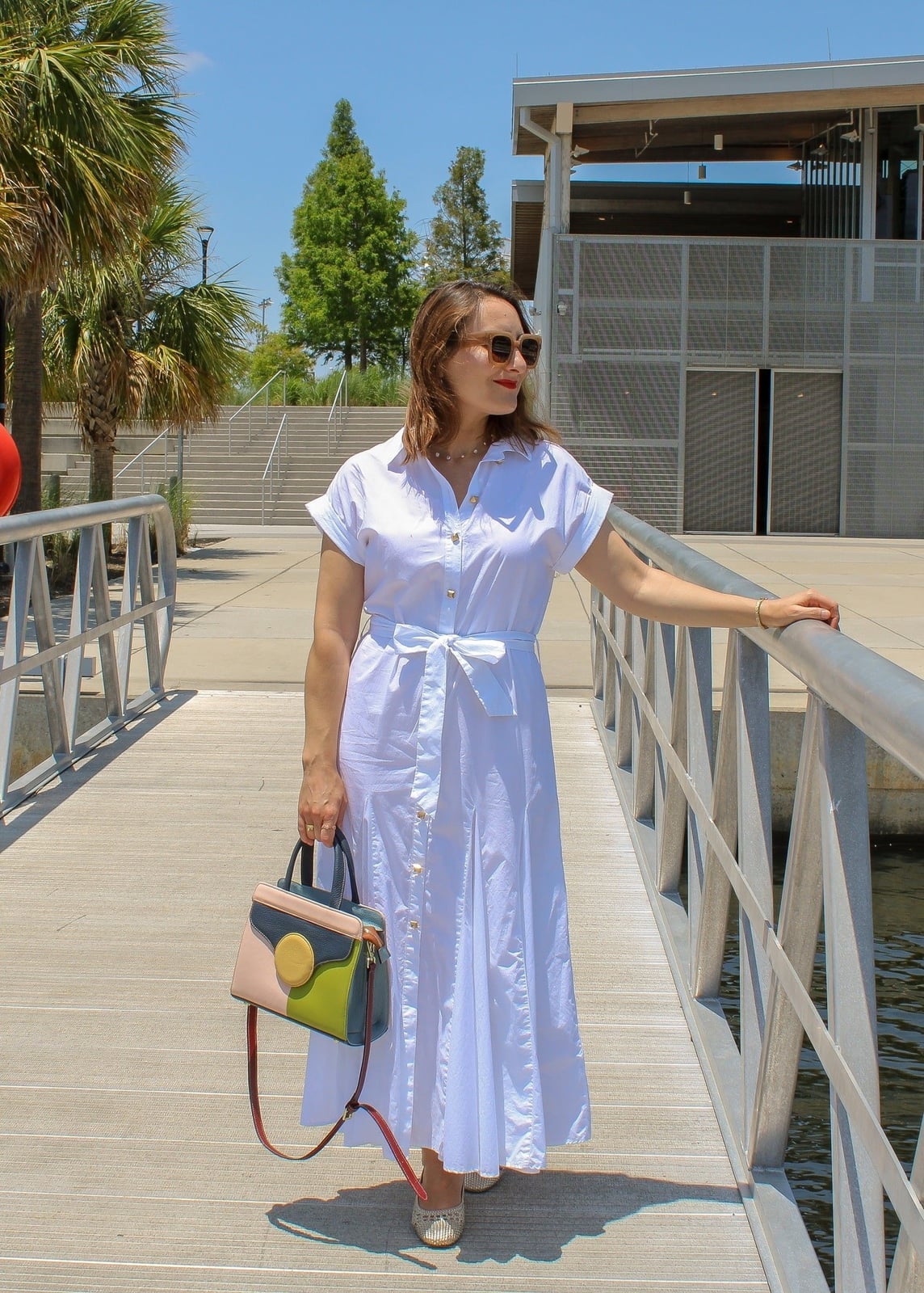 White Short Sleeve Shirt Dress with Color Block Handbag — Classy Shirt Dress Outfits