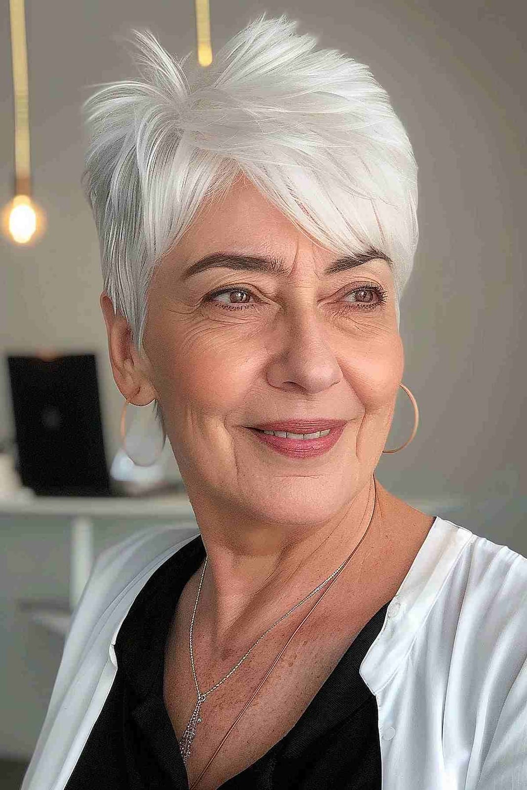 White Blonde Pixie With Textured Layers White Blonde Pixie With Textured Layers — Classy Short Hair Haircuts