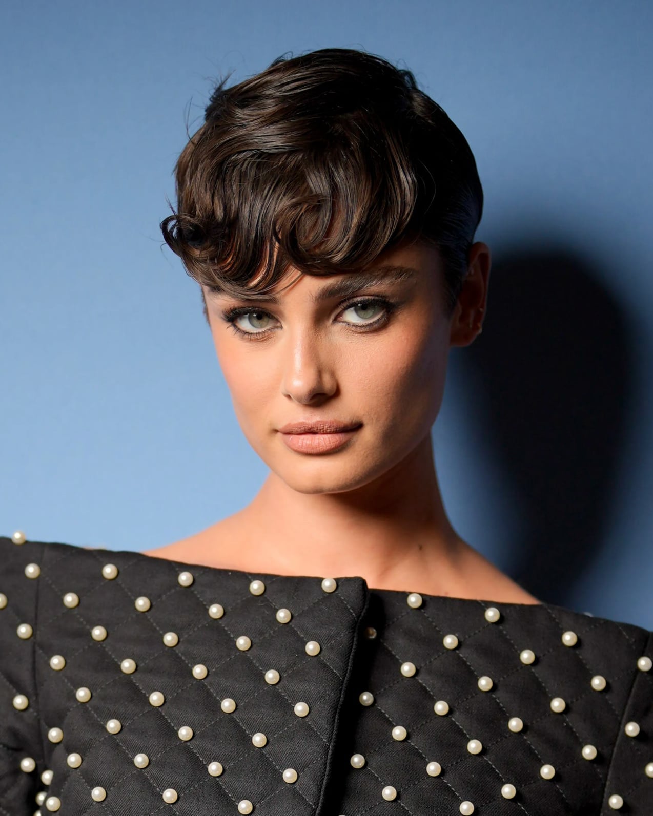 Dark Brown Pixie With Soft Wavy Bangs Dark Brown Pixie With Soft Wavy Bangs — Classy Short Hair Haircuts