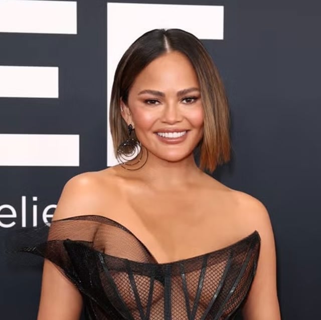 Fine Bob With Dark Brown and Blonde Highlights Fine Bob With Dark Brown and Blonde Highlights — Classy Short Hair Haircuts